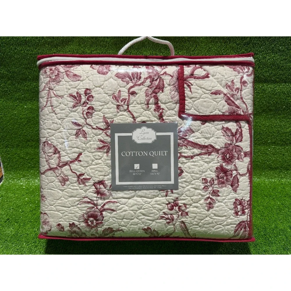 LYON COLLECTION - Red & White Floral‎ Full/Queen Cotton Quilt - 88 x 92 in - NEW